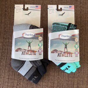 THORLOS OUTDOOR ATHLETE Bundle of 2 UNISEX QUARTER CREW SOCKS Medium New